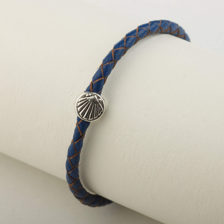 Leather bracelet braided with Camino shell, blue